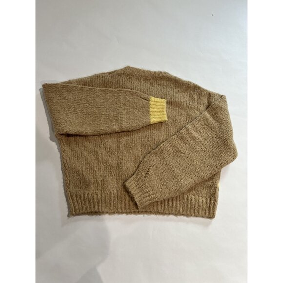 Emma Mulholland on Holiday Chunky Sweater in Tan - Picture 3 of 5